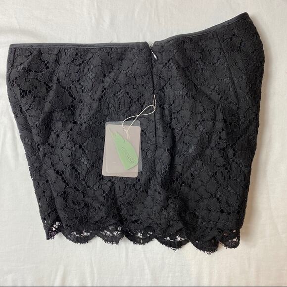 Forever 21 Lace Shorts Black Size Small/Medium - Picture 5 of 7